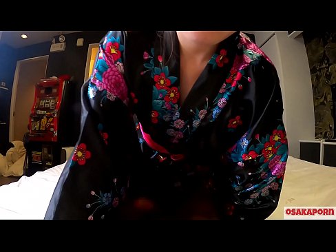 ❤️ Vajza e re cosplay pëlqen seksin deri në orgazmë me një shiringë në një kalorës dhe një blowjob. Vajzë aziatike me pidhi leshtore dhe cica të bukura me kostum tradicional japonez në video amatore që tregon masturbim me lodra qij. Sakura 3 OSAKAPORN. ❤❌ Video seksi në pornografi sq.playcrot69.top ☑