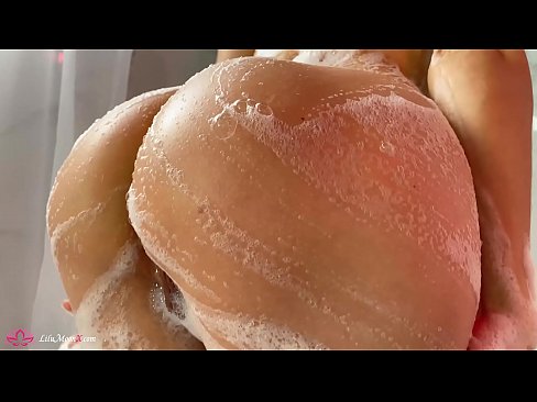 ❤️ Zeshkania masturbon pidhin me vibrator deri në orgazmë intensive në dush ❤❌ Video seksi në pornografi sq.playcrot69.top ☑