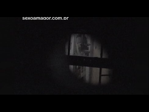 ❤️ Blondie filmohet fshehurazi nga një soditës i lagjes i fshehur pas tullave të zbrazëta ❤❌ Video seksi në pornografi sq.playcrot69.top ☑